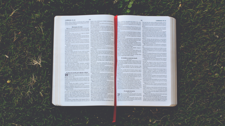 Sacred Endurance: What the Bible Teaches About the Virtue of Patience