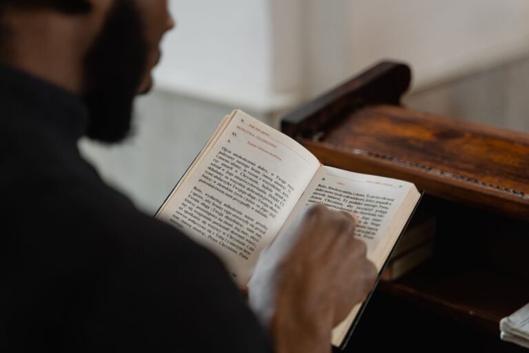 How Should Christians Respond When Other Believers Fail?