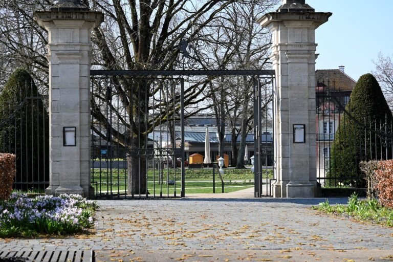 What Are the Wide and Narrow Gates in Matthew 7?
